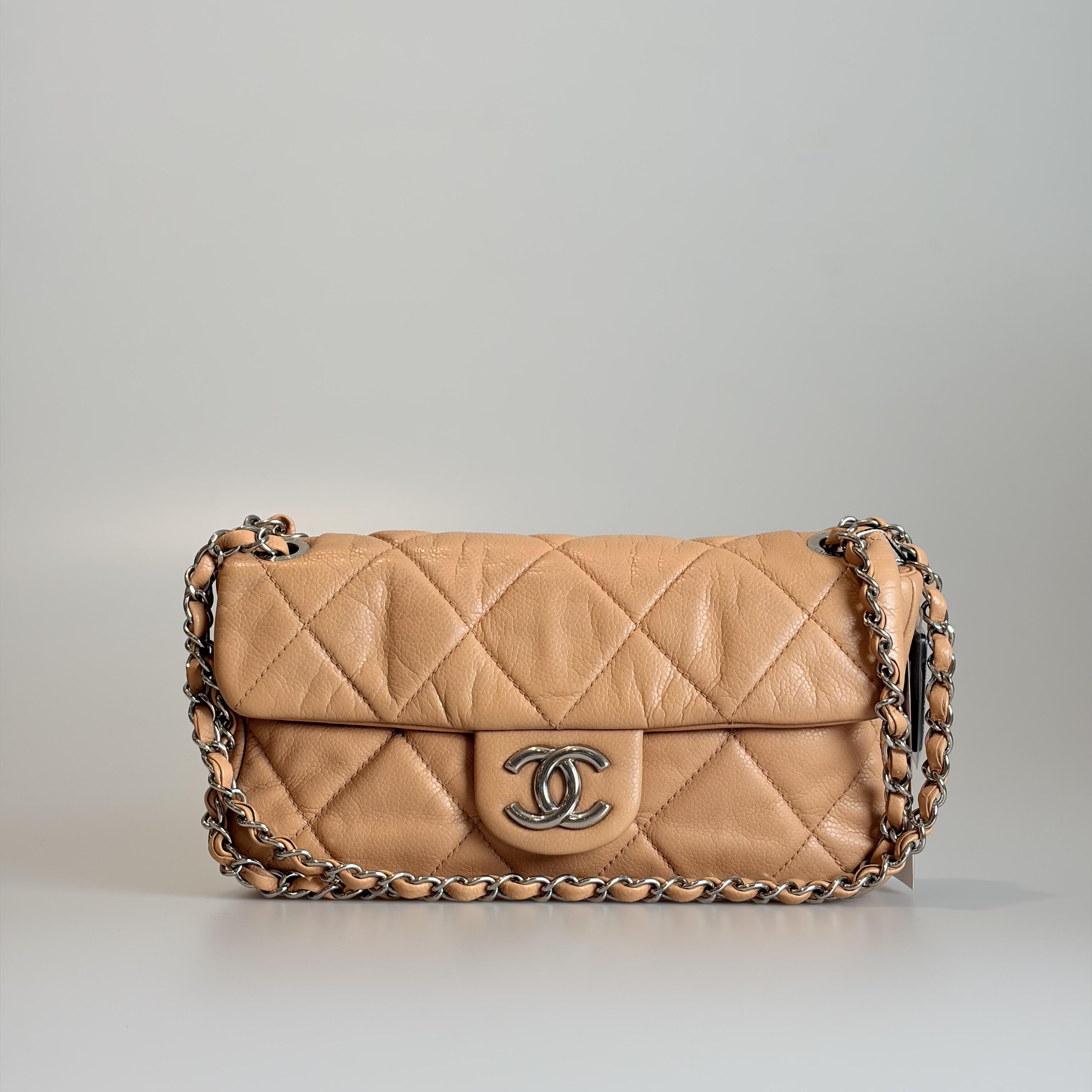 Pre-owned CHANEL Caviar Calfskin Shoulder Bag Classic FlapMedium Single Flap Nude Pink Quilted Silver tone Clasp 87173940
